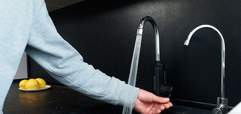 Видеоруководство по монтажу проточного водонагревателя Neoline OneTap