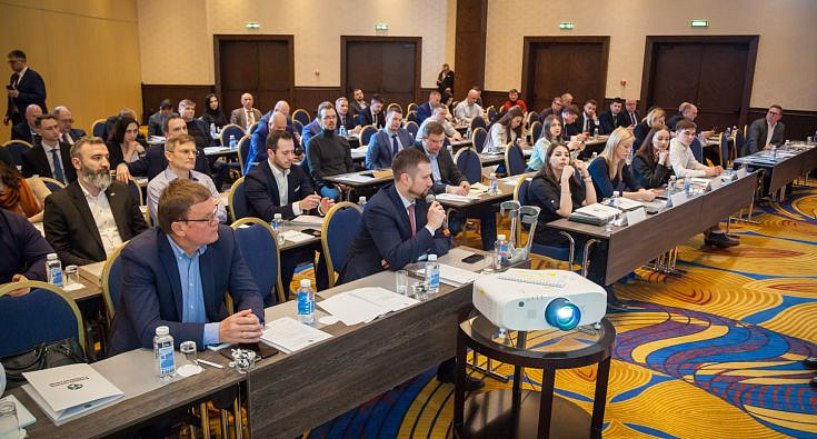 Председатель совета директоров ТПХ «Русклимат» Михаил Тимошенко получил благодарность от Ассоциации кластеров, технопарков и ОЭЗ России (АКИТ РФ)